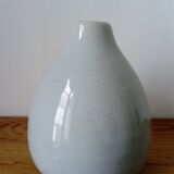 vase en céramique craquelée gris clair