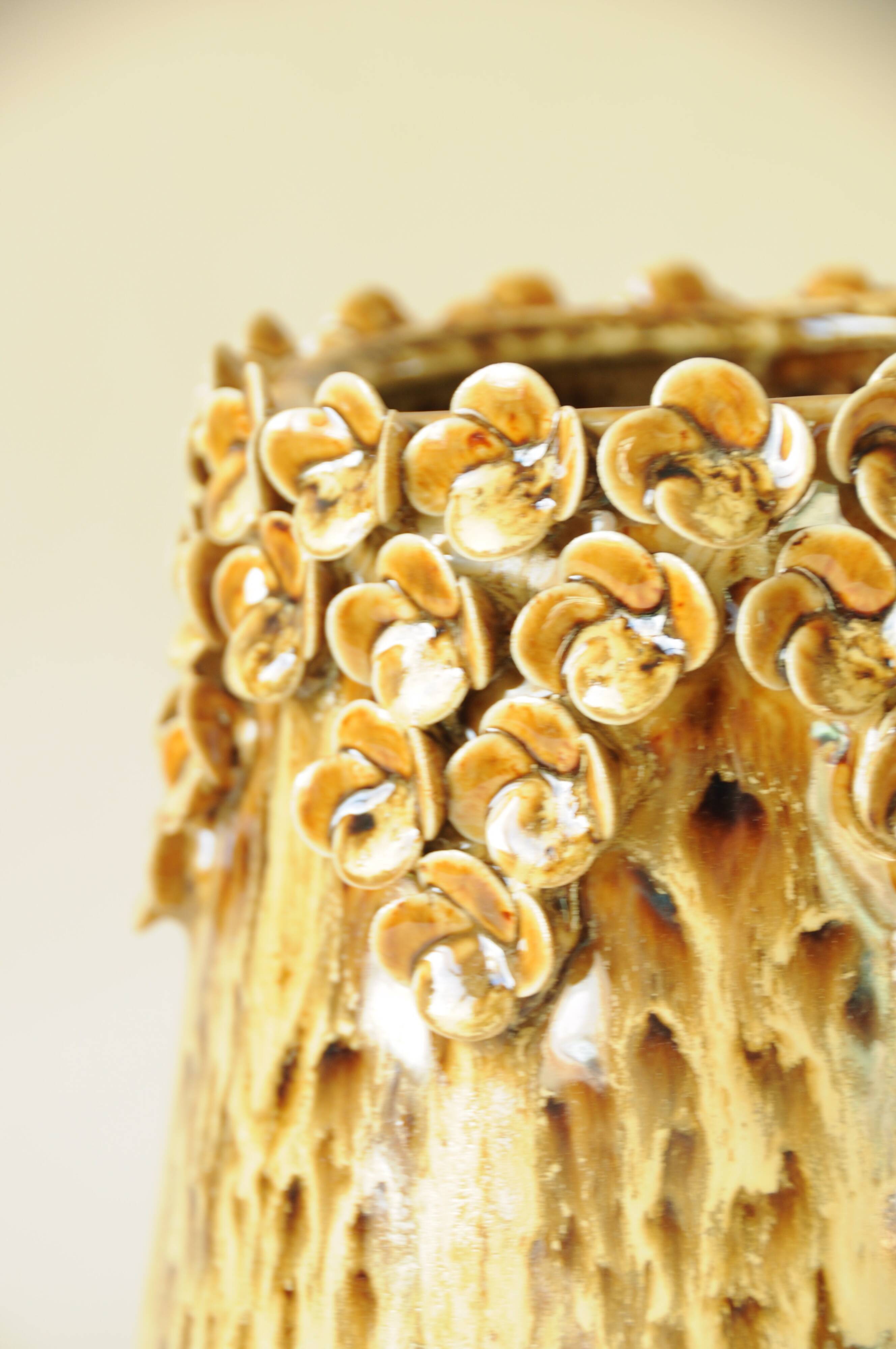 Amber Honey Ceramic Cache-Pot with Sculpted Floral Decor - Bohemian Style