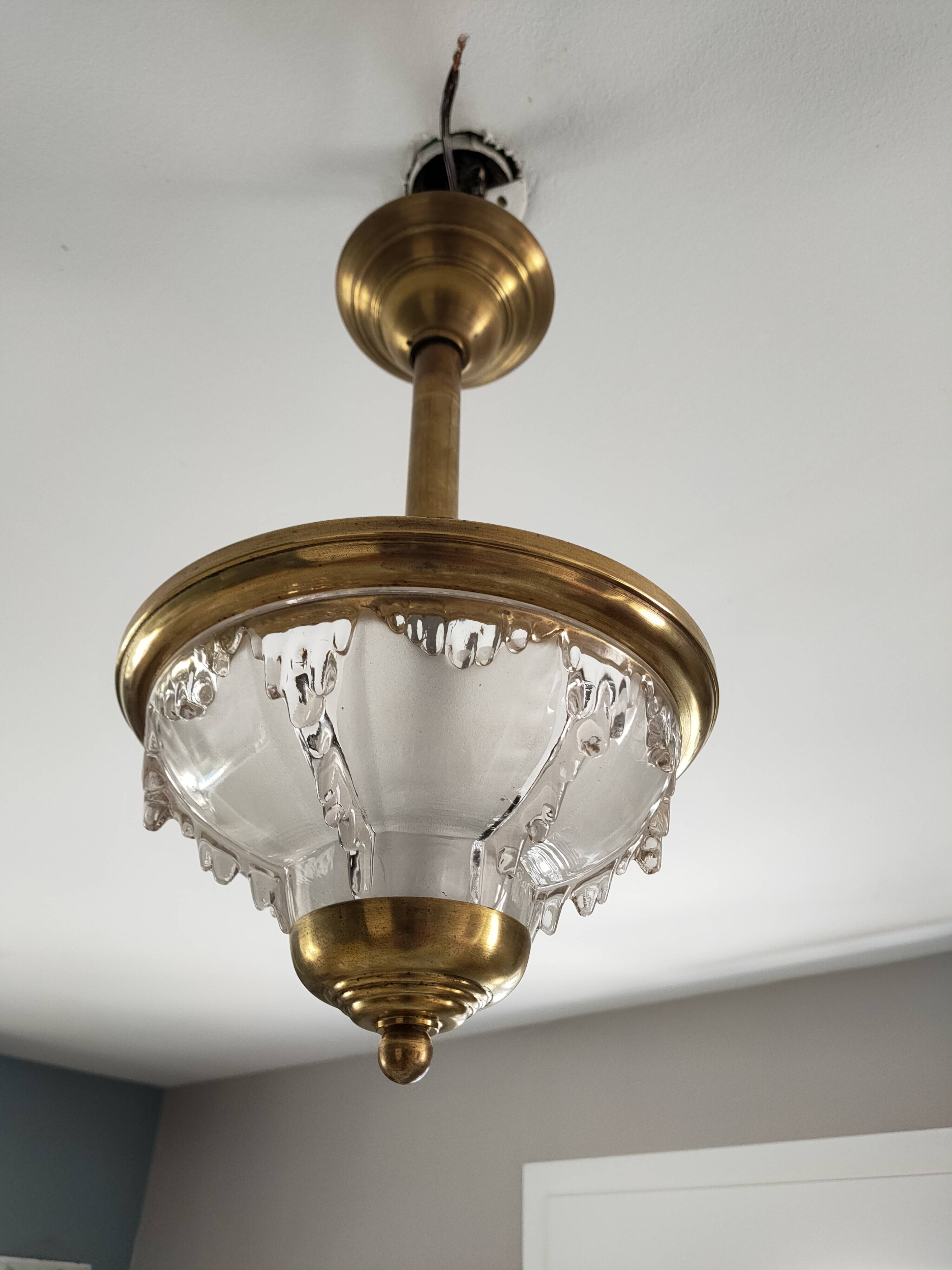 Art Deco suspension