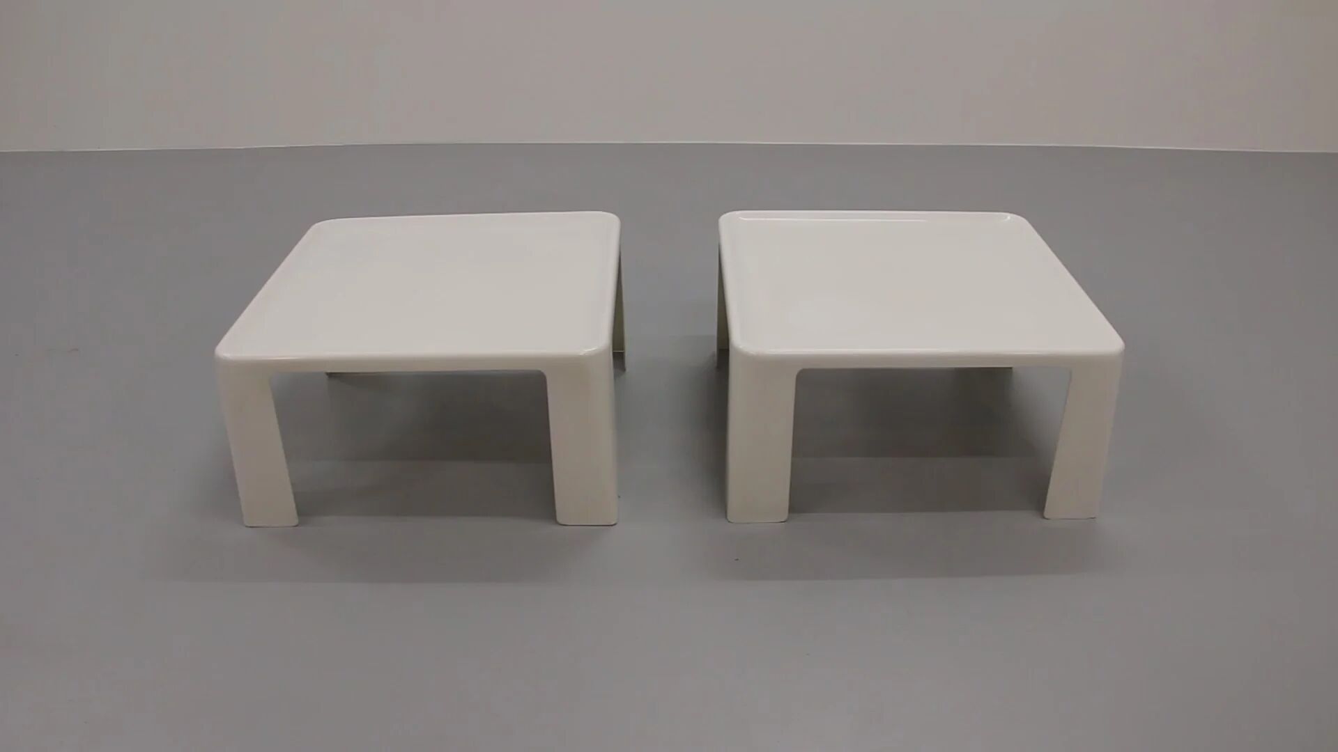 Mario Bellini Amanta square coffee table for B&B Italy, 1960