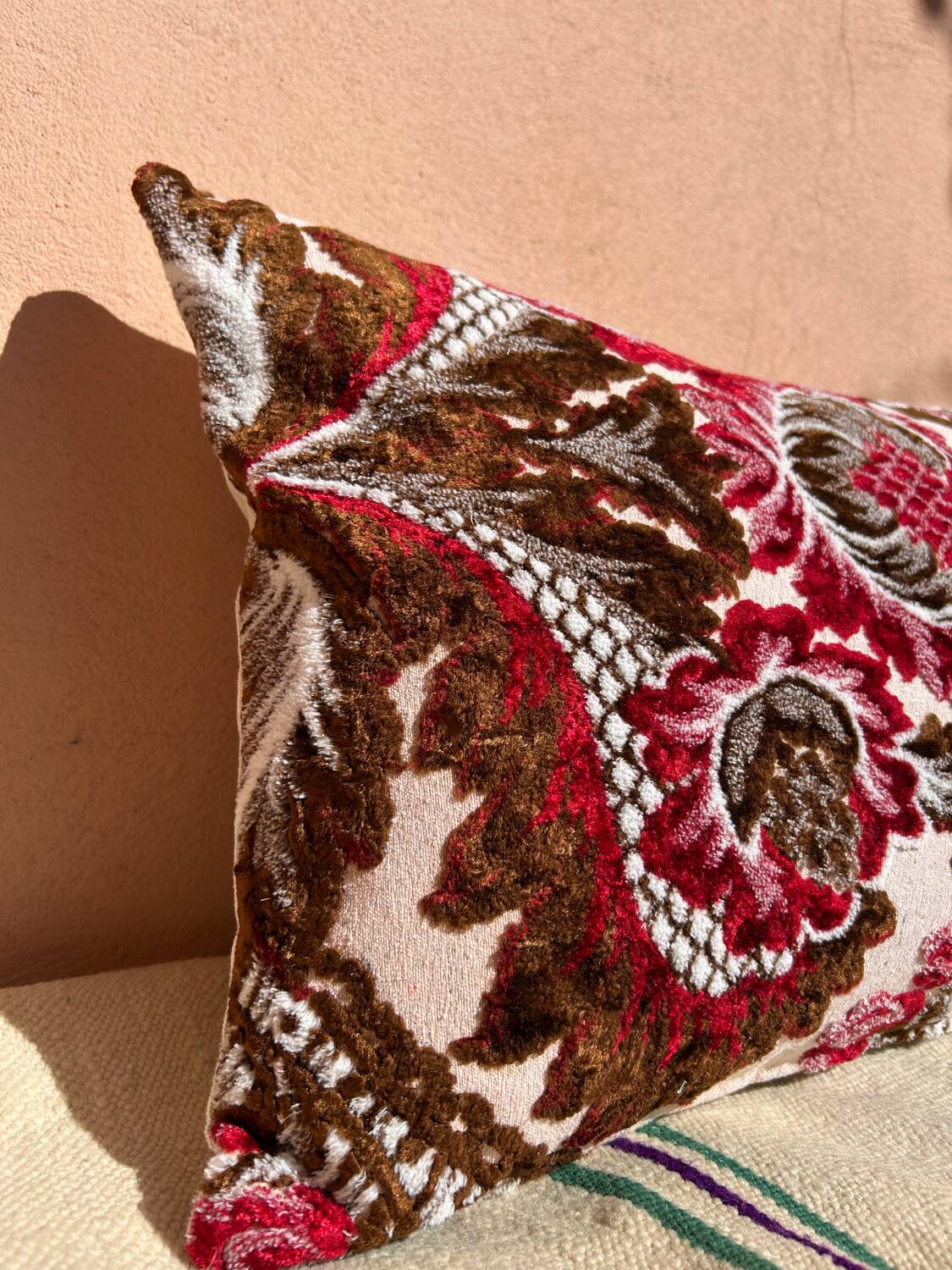 Velvet cushion 40x60cm