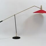 Articulated floor lamp with counterweight mid-century by Rupert Nikoll, nickel, brass.