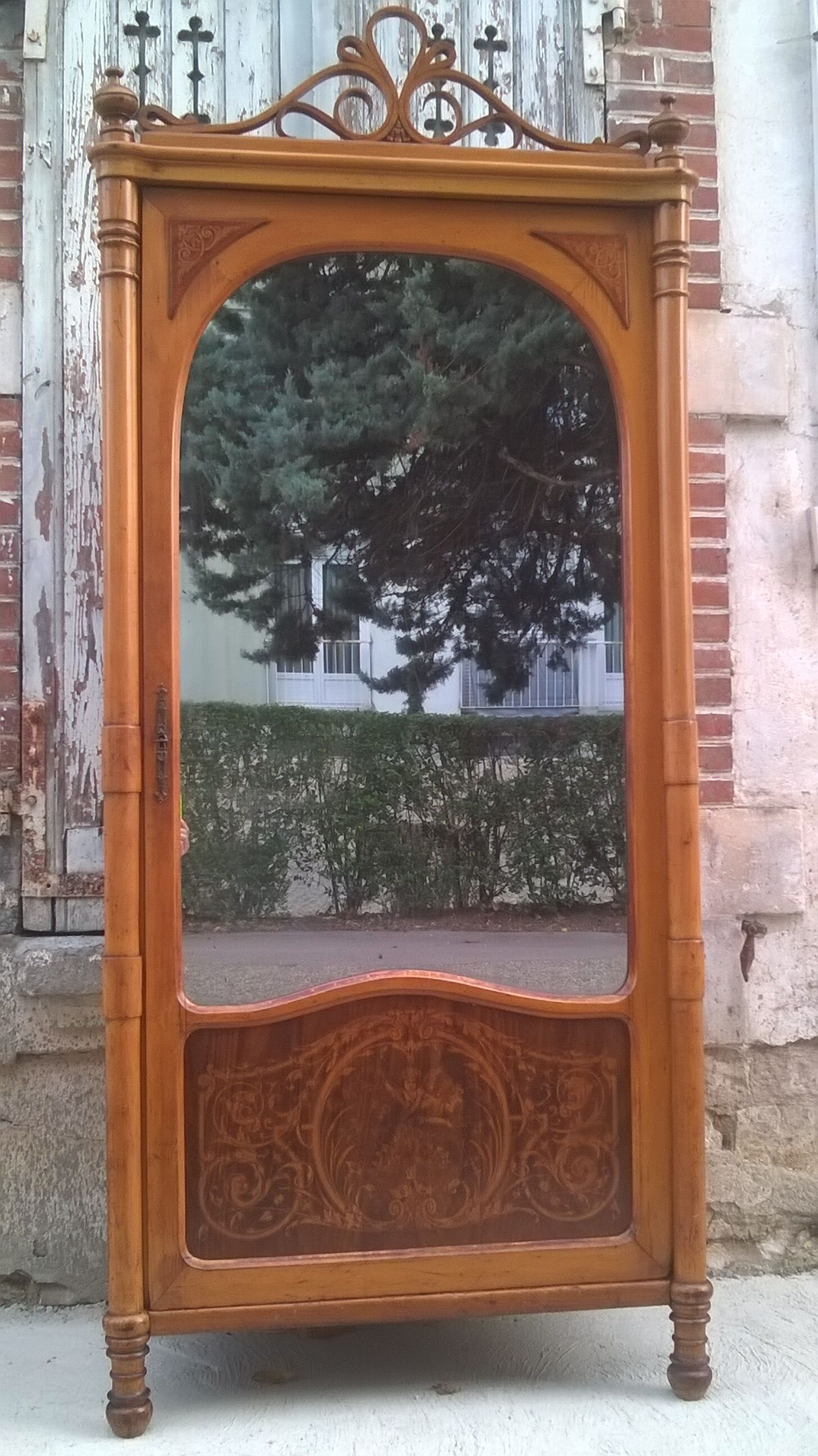 Wardrobe style napoleon III 1900