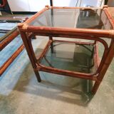 Lit en rotin, sommier et table de nuit en rotin et verre