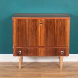 Meuble bar rétro en palissandre du milieu du siècle, buffet bas de bar