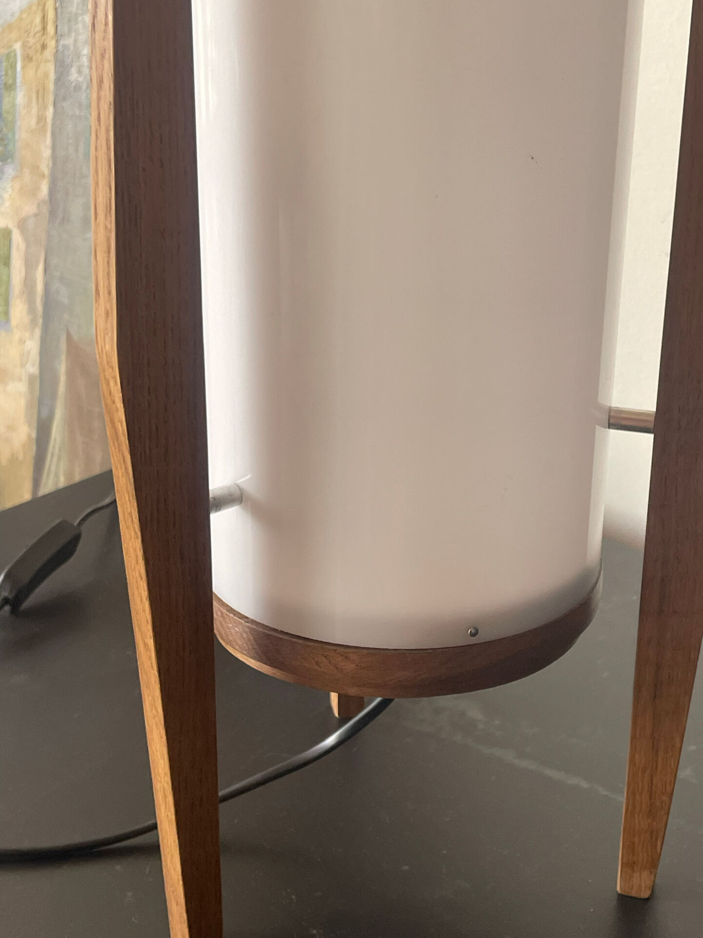 Tripod rocket lamp