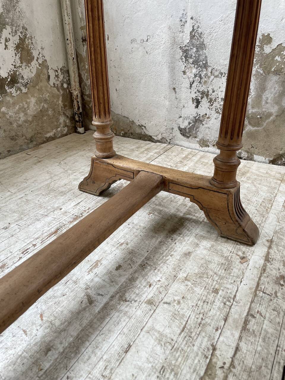 Set of two bistro tables in walnut and tiling from 1890.