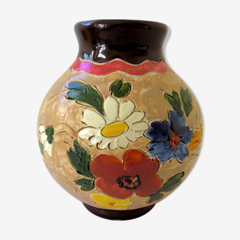 Terracotta vase incised by Jean Clergue in Vallauris