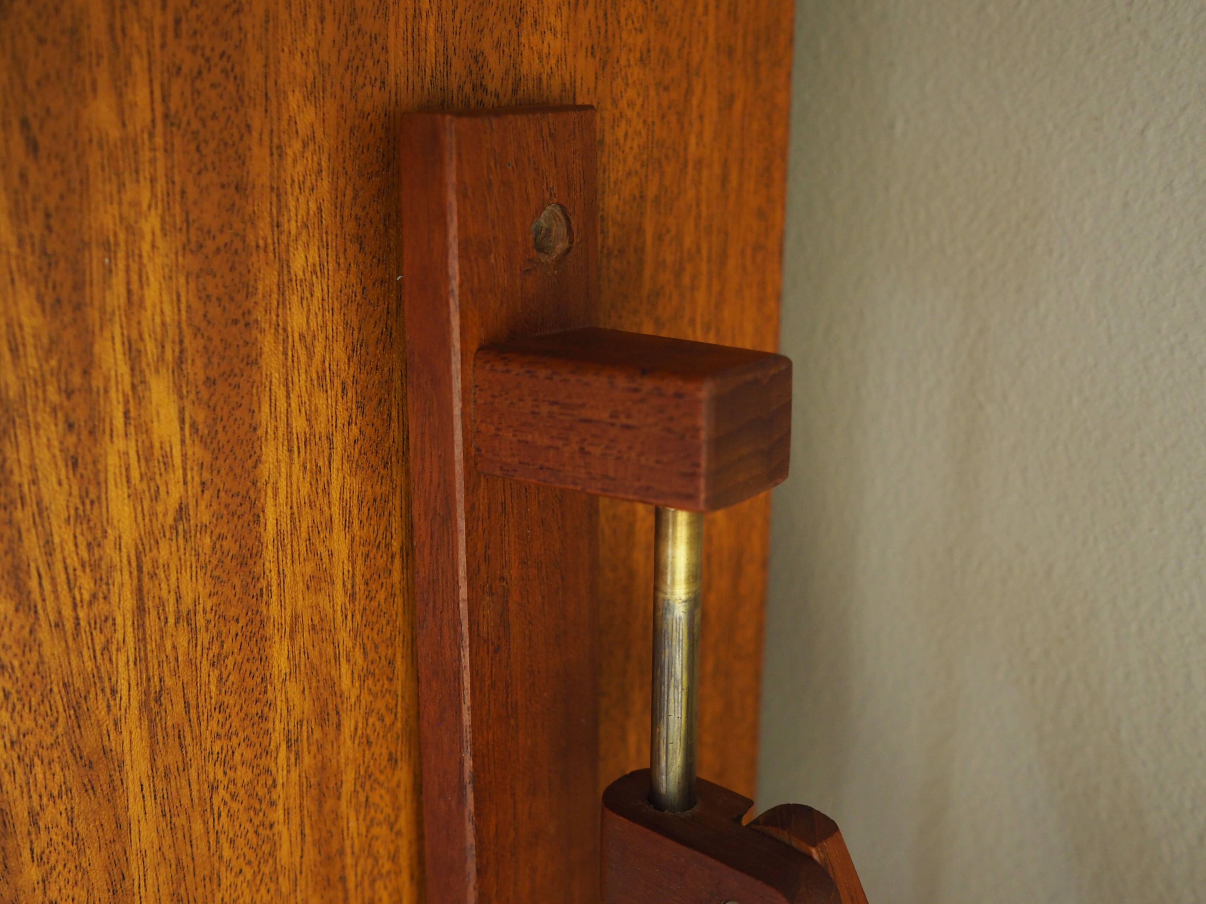 Teak wall lamp Scissor, Danish design, 1970s, manufacture: Lyfa