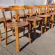 Ensemble de 12 chaises à accoudoirs