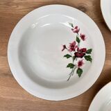 Set of 5 hollow porcelain plates