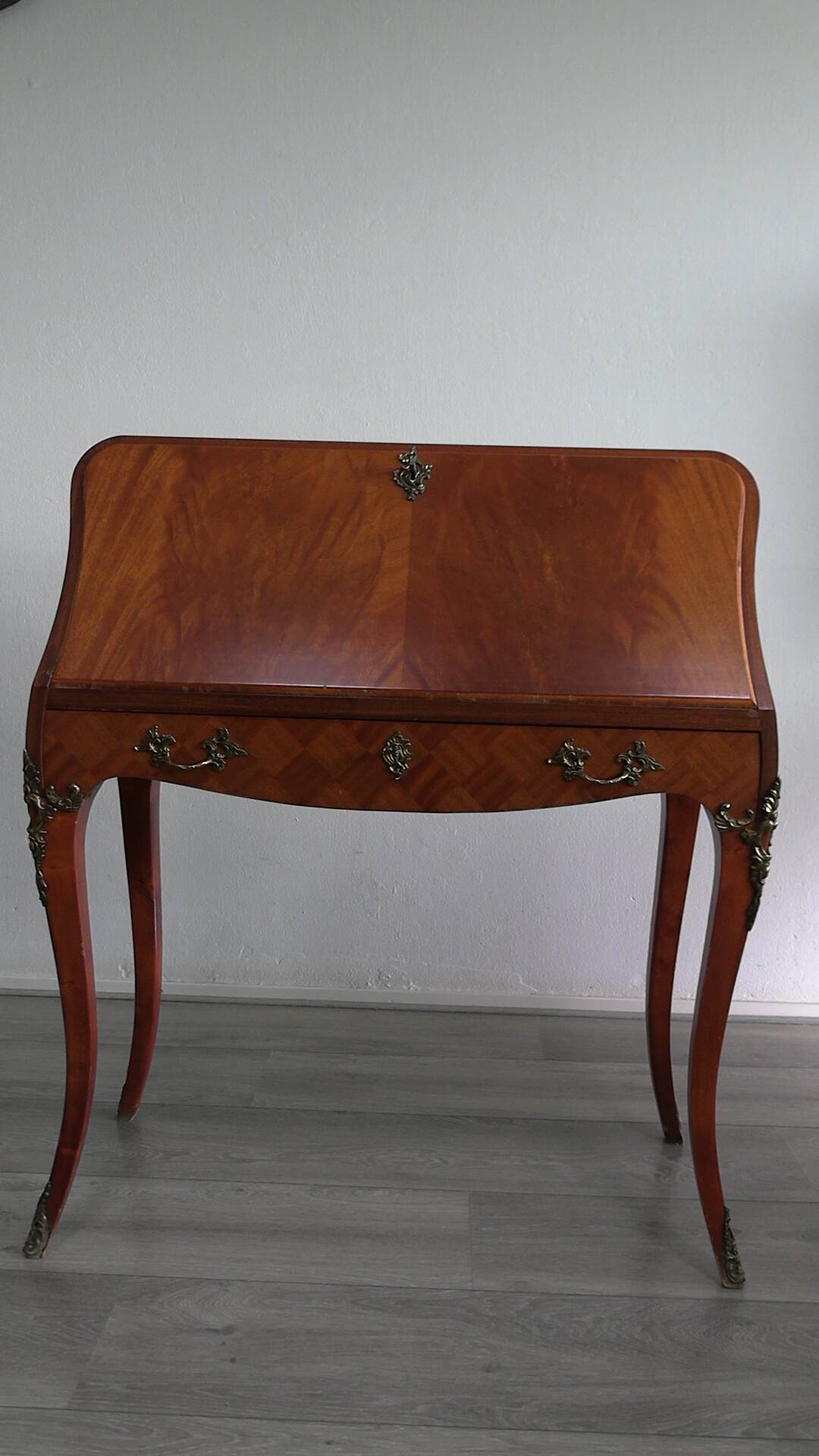 Bureau style Louis XV