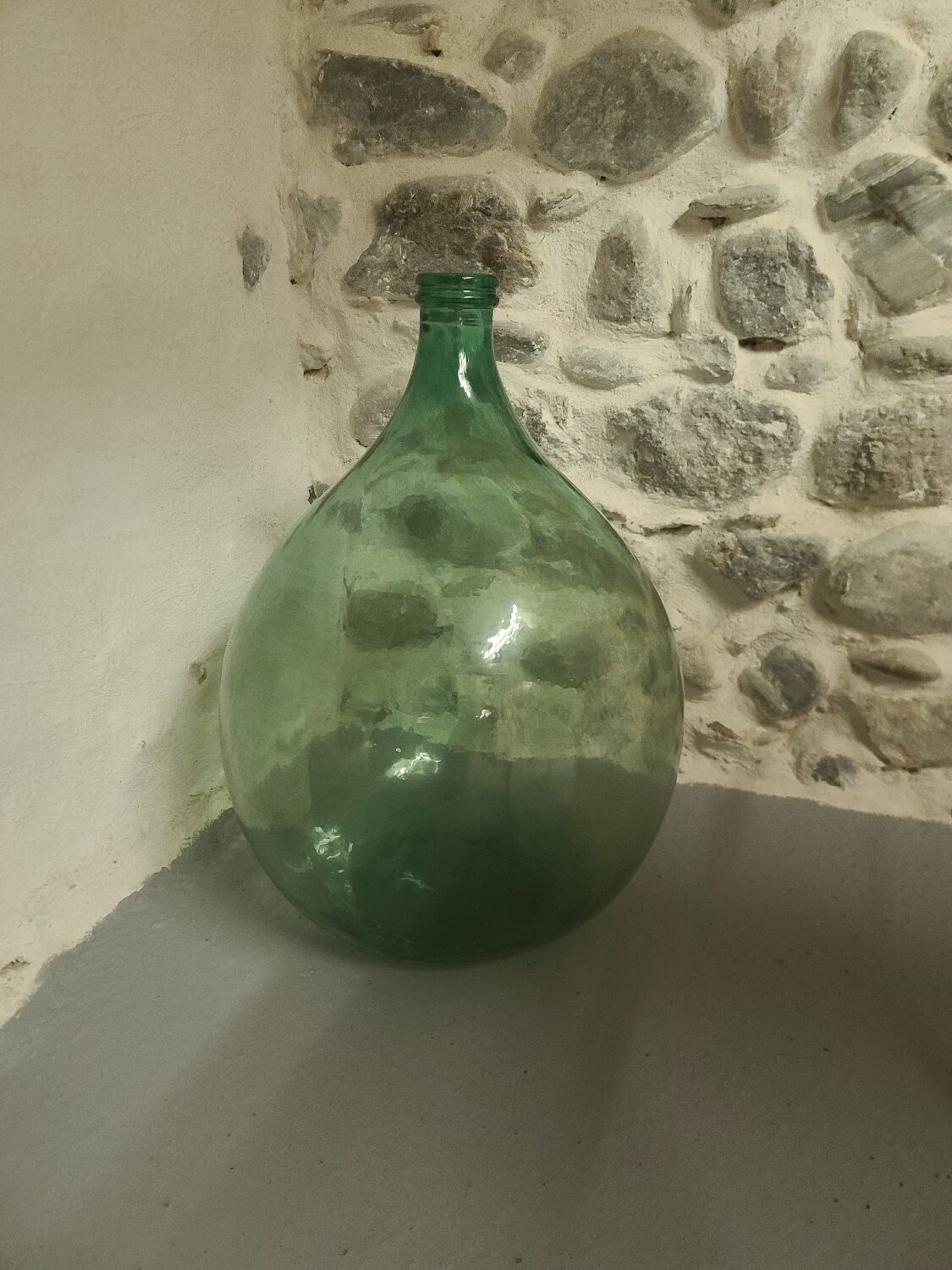 Large glass lady Jeanne