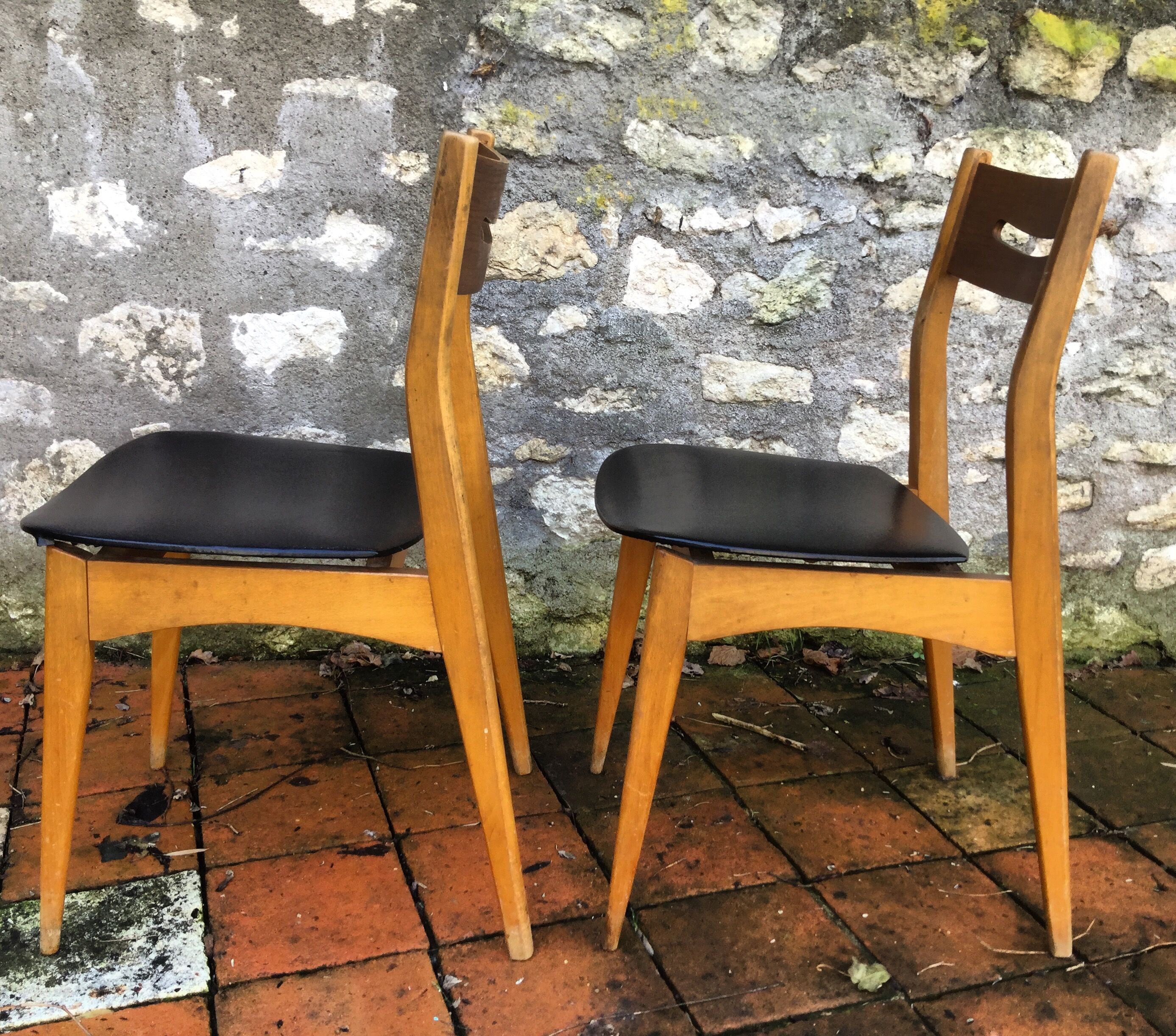 Pair of black scandinavian chairs