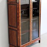 Small display cabinet in blonde mahogany veneer, Louis XVI style – 19th century.