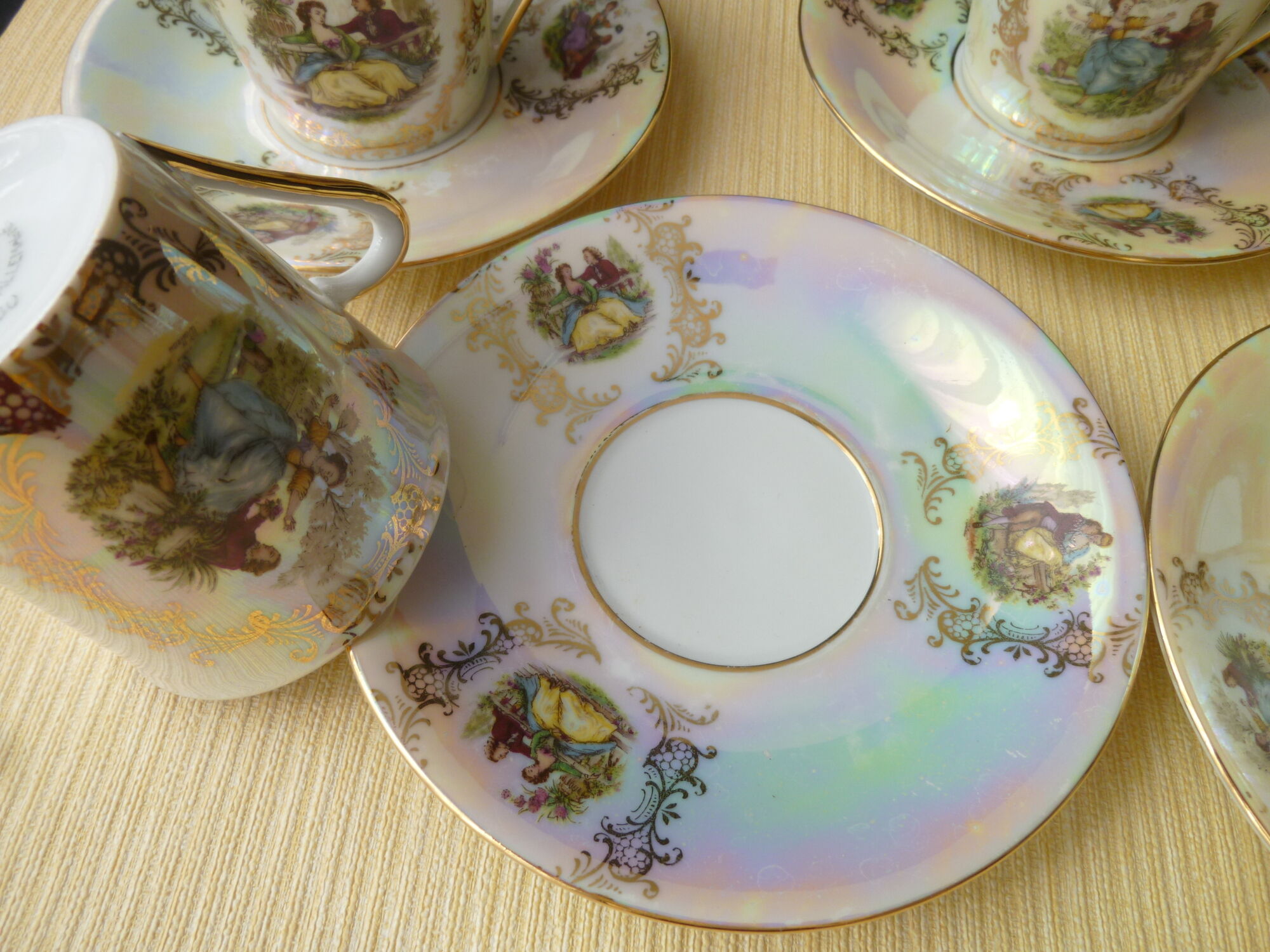 Set of 5 coffee cups in Limoges porcelain