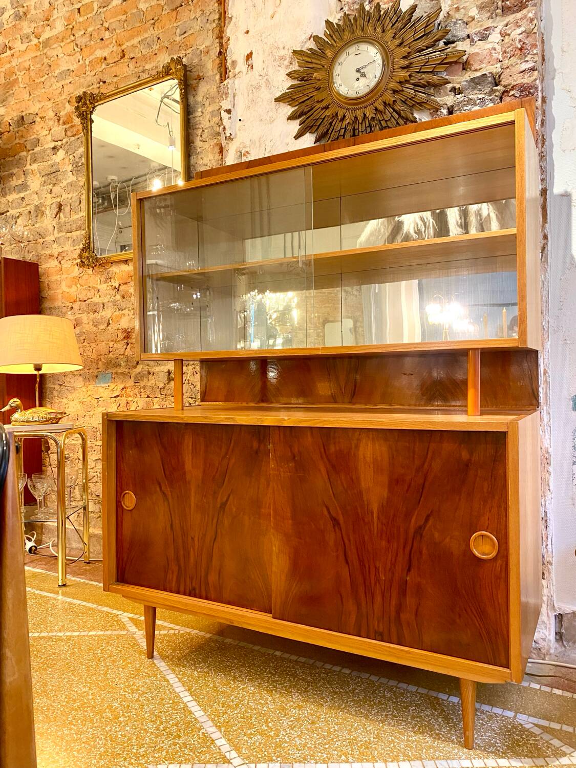 Buffet / Vitrine / Vaisselier deux corps vintage 1960