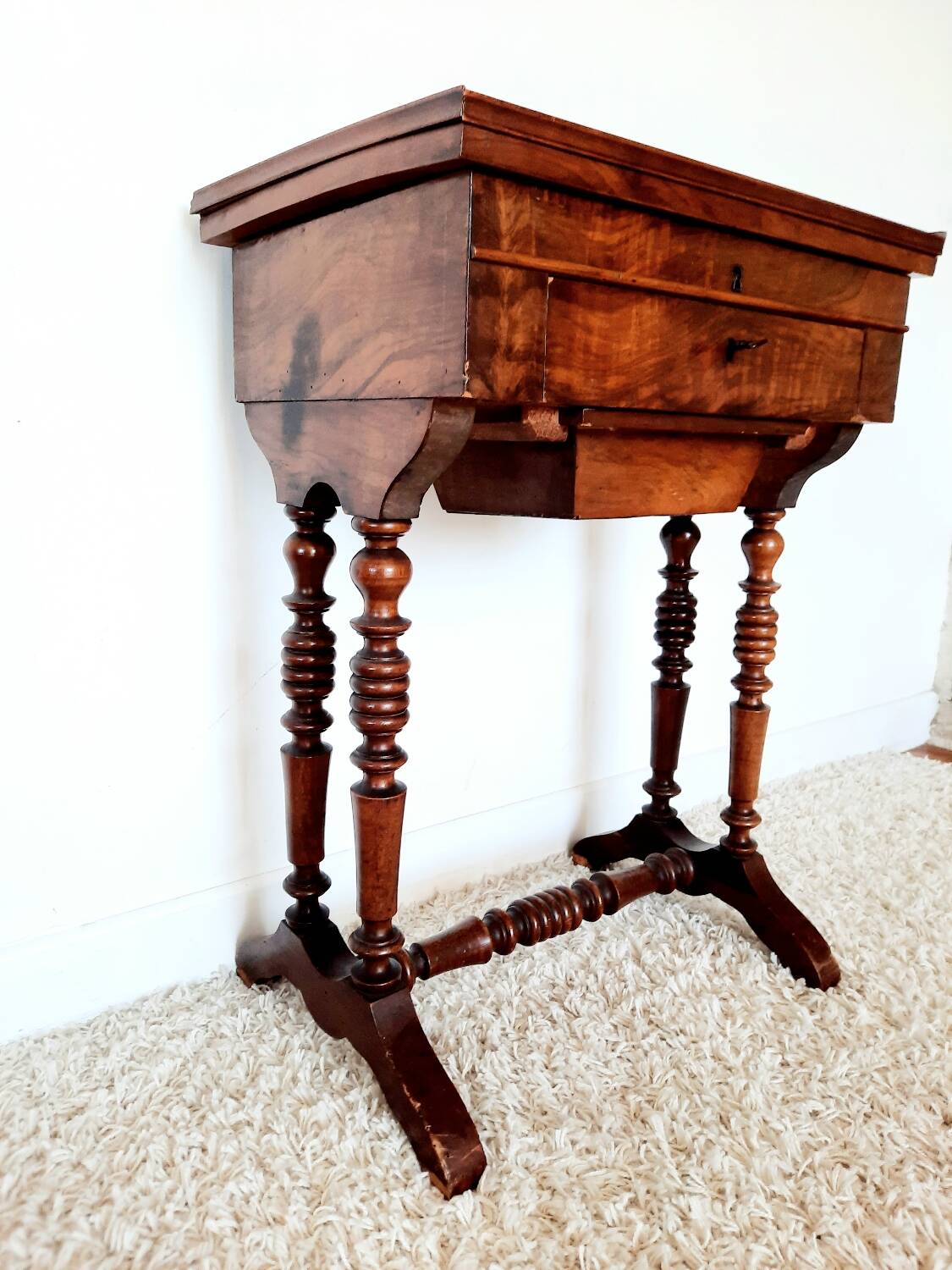 Small vintage cabinet/nightstand