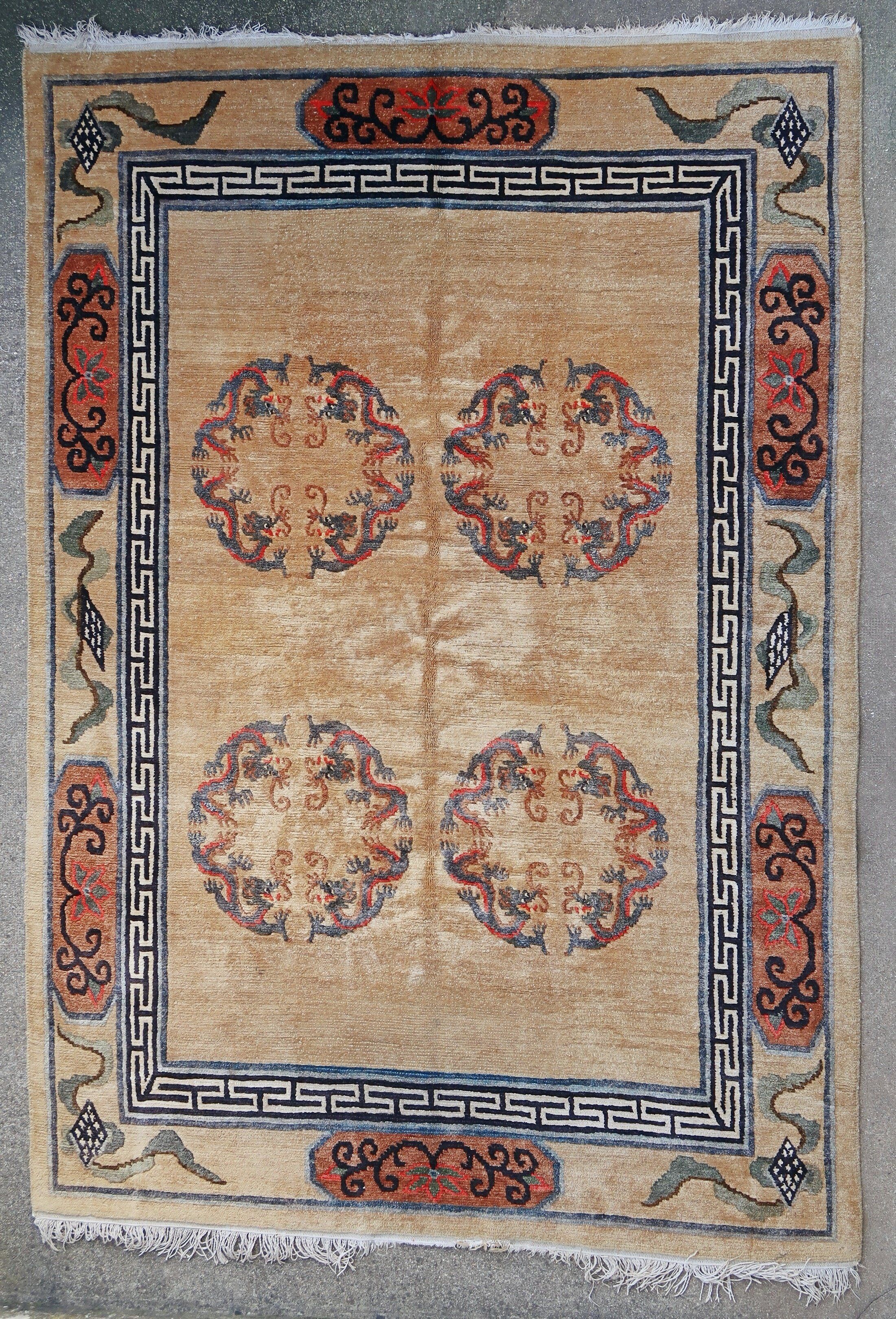 Tibetan rug 1960 258 X 180 cm