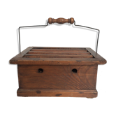 Rustic wooden chauferrette