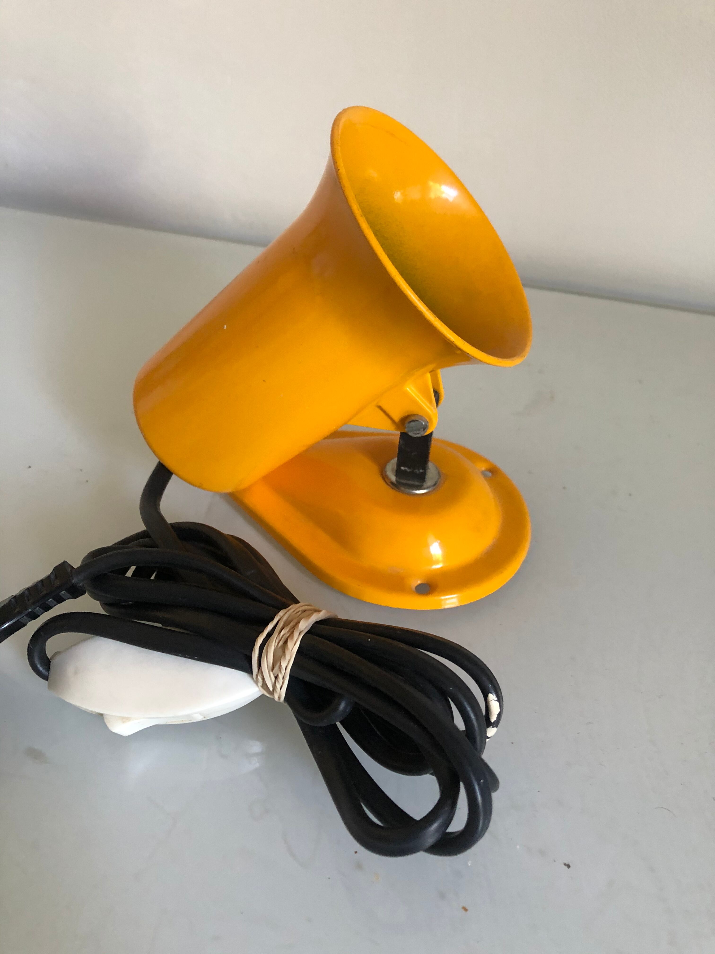 Spot orange vintage lita