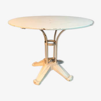 Table d’extérieur mobilier de jardin art deco