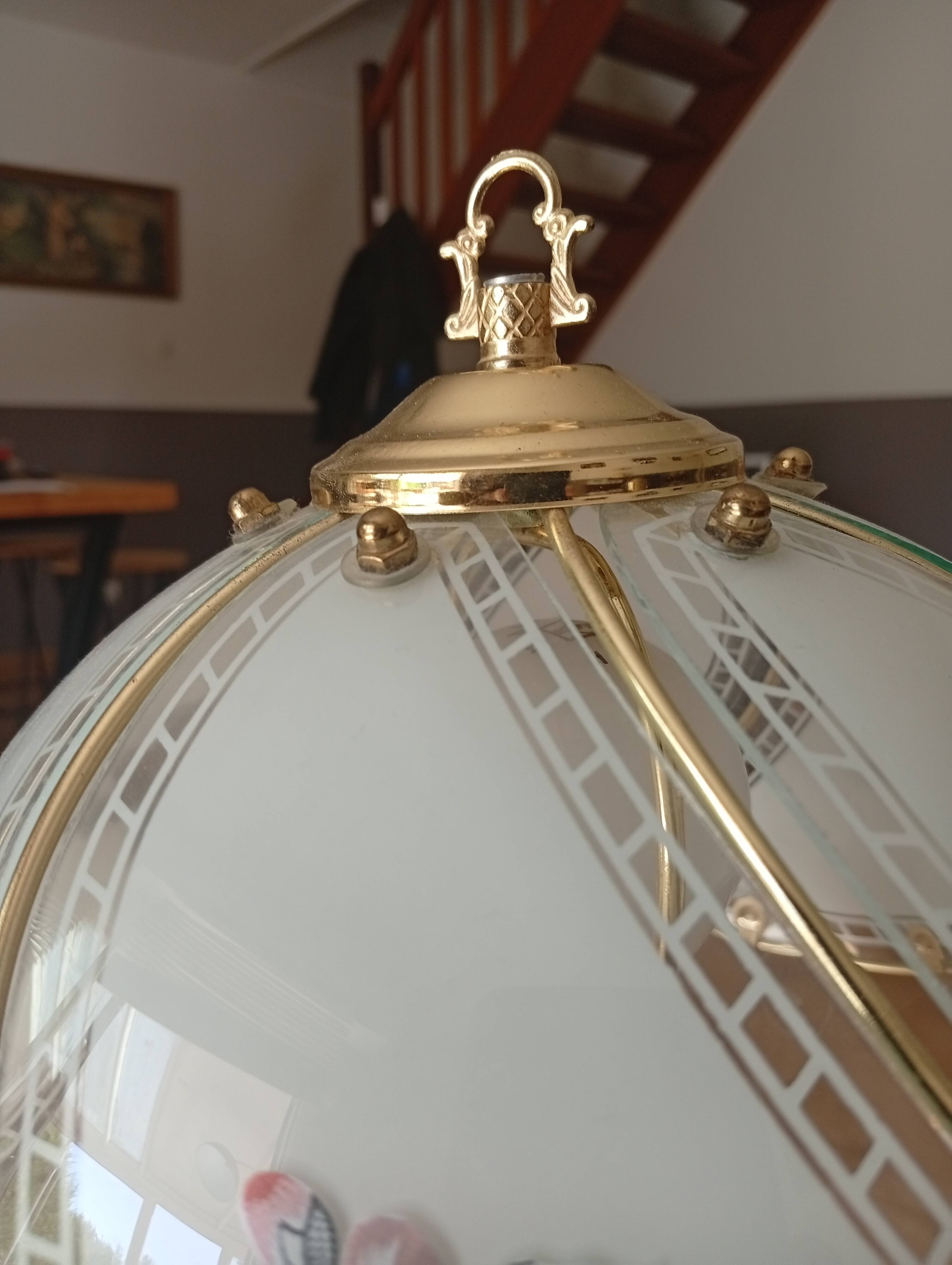 Vintage brass touch lamp from the 1980s.