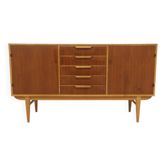 Scandinavian teak and oak sideboard, Bertil Fridhagen, Bodafors, Sweden, 1960