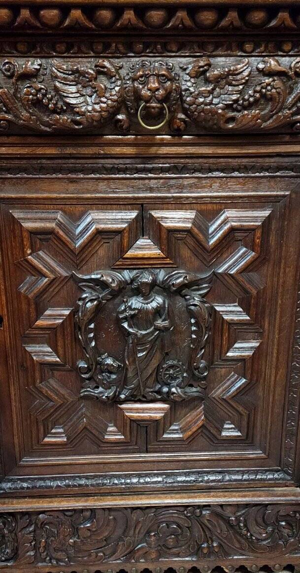 Grand buffet deux-corps style renaissance richement sculpté – « anno 1634 »