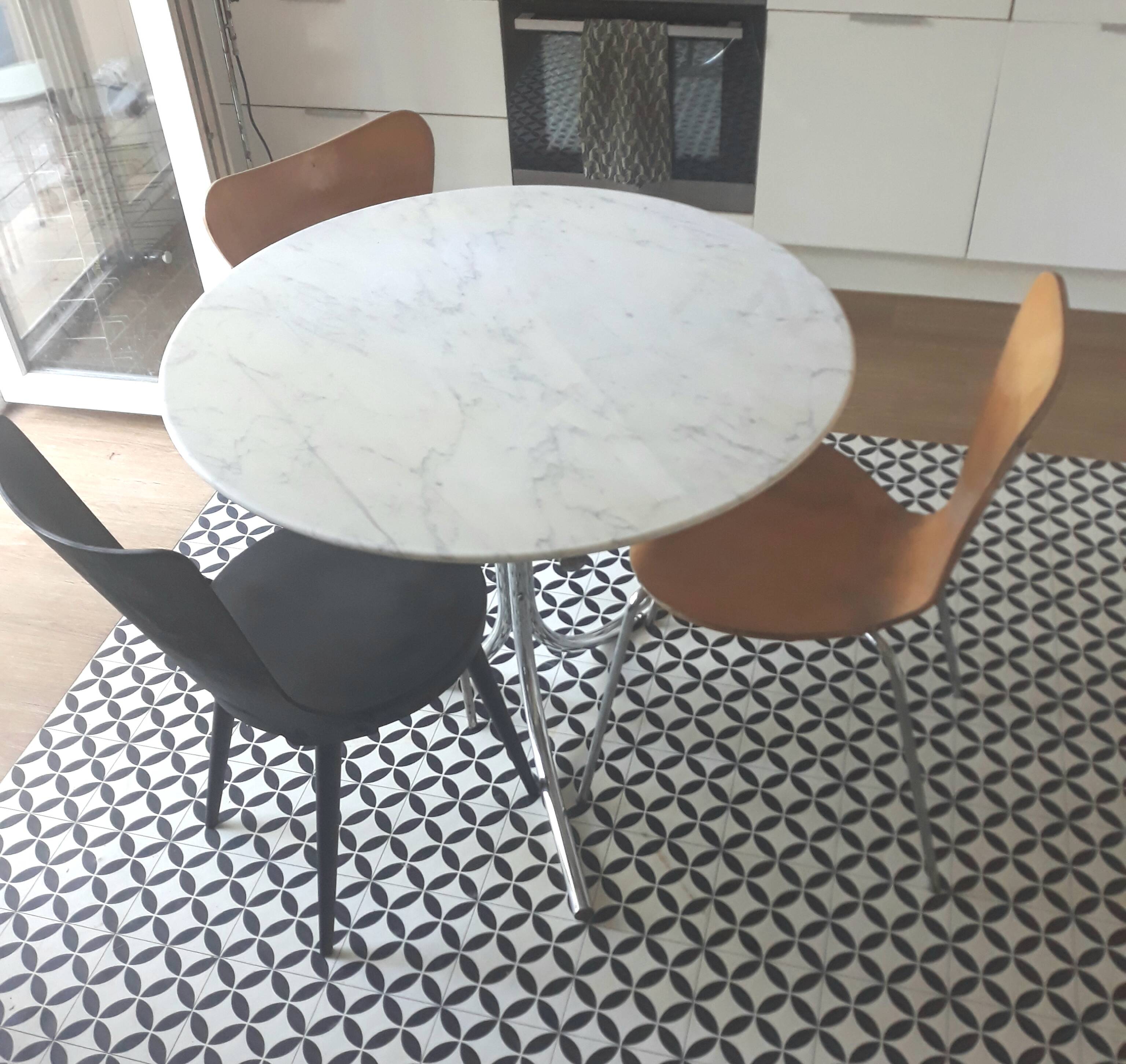 Round table marble and chromed 70 years