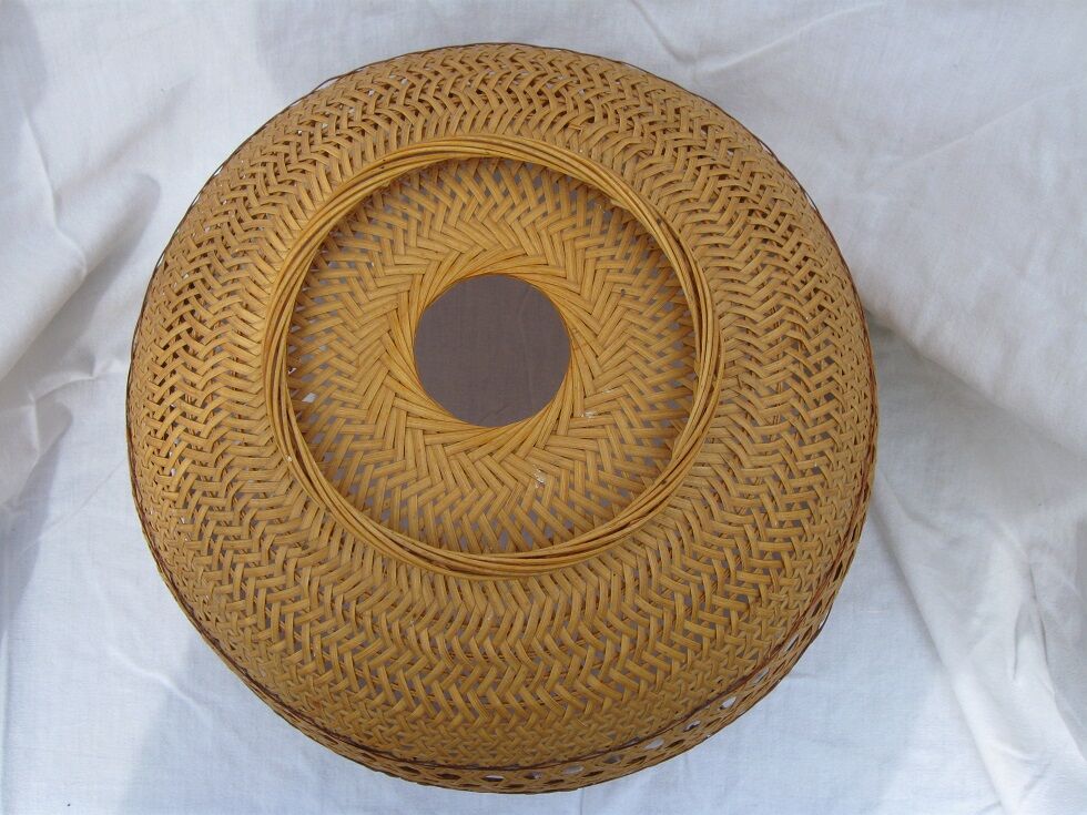 Wicker lampshade
