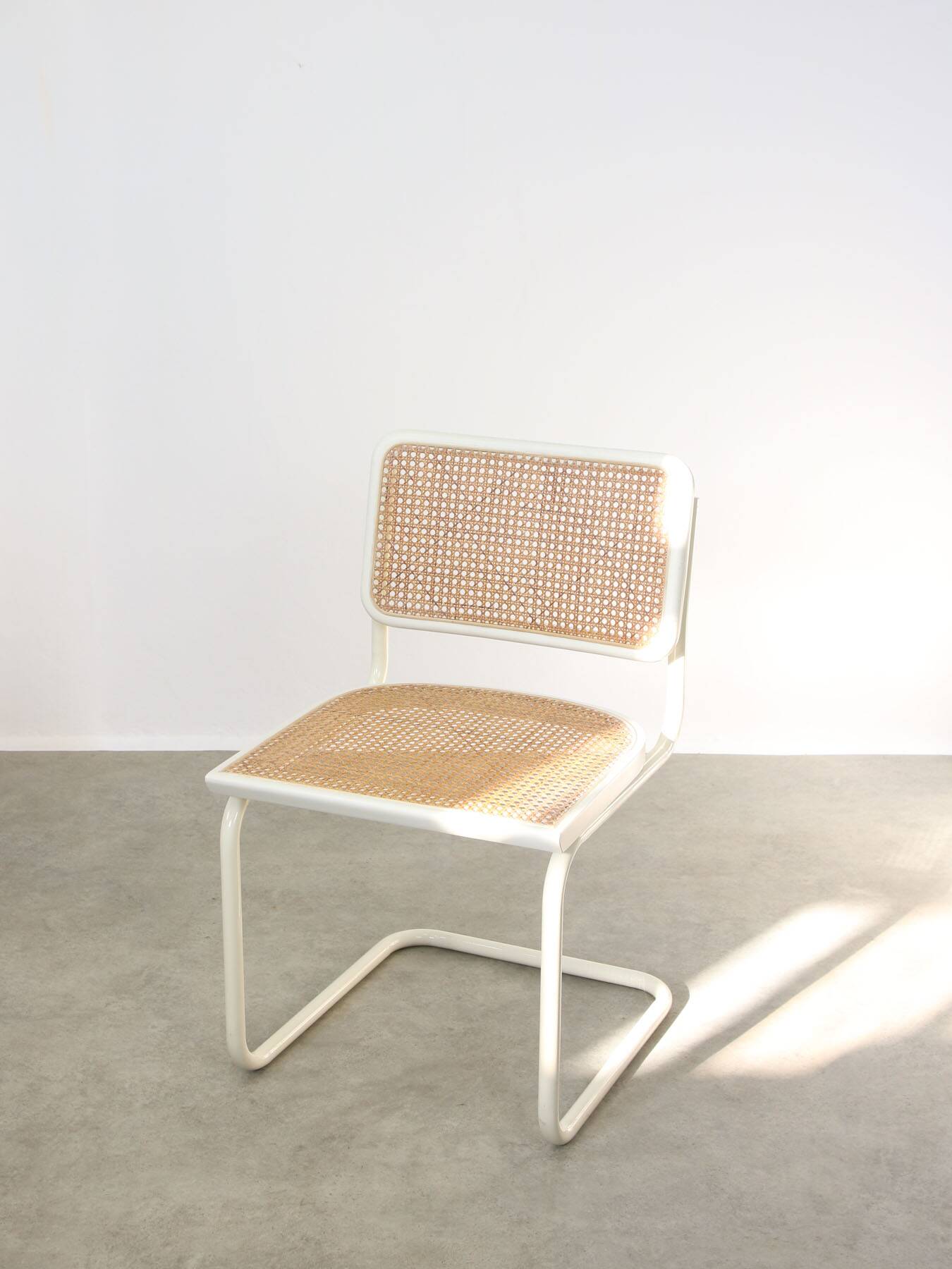 Vintage Cesca B32 chair in white by Marcel Breuer, 1970s