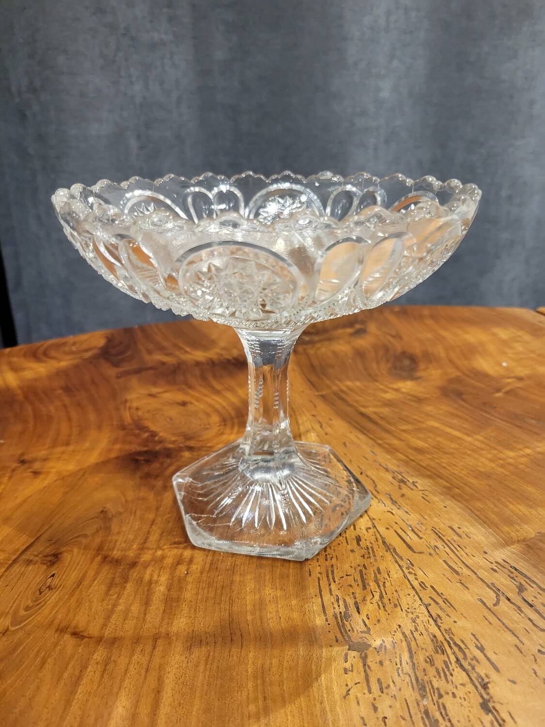 Glass footed cup
