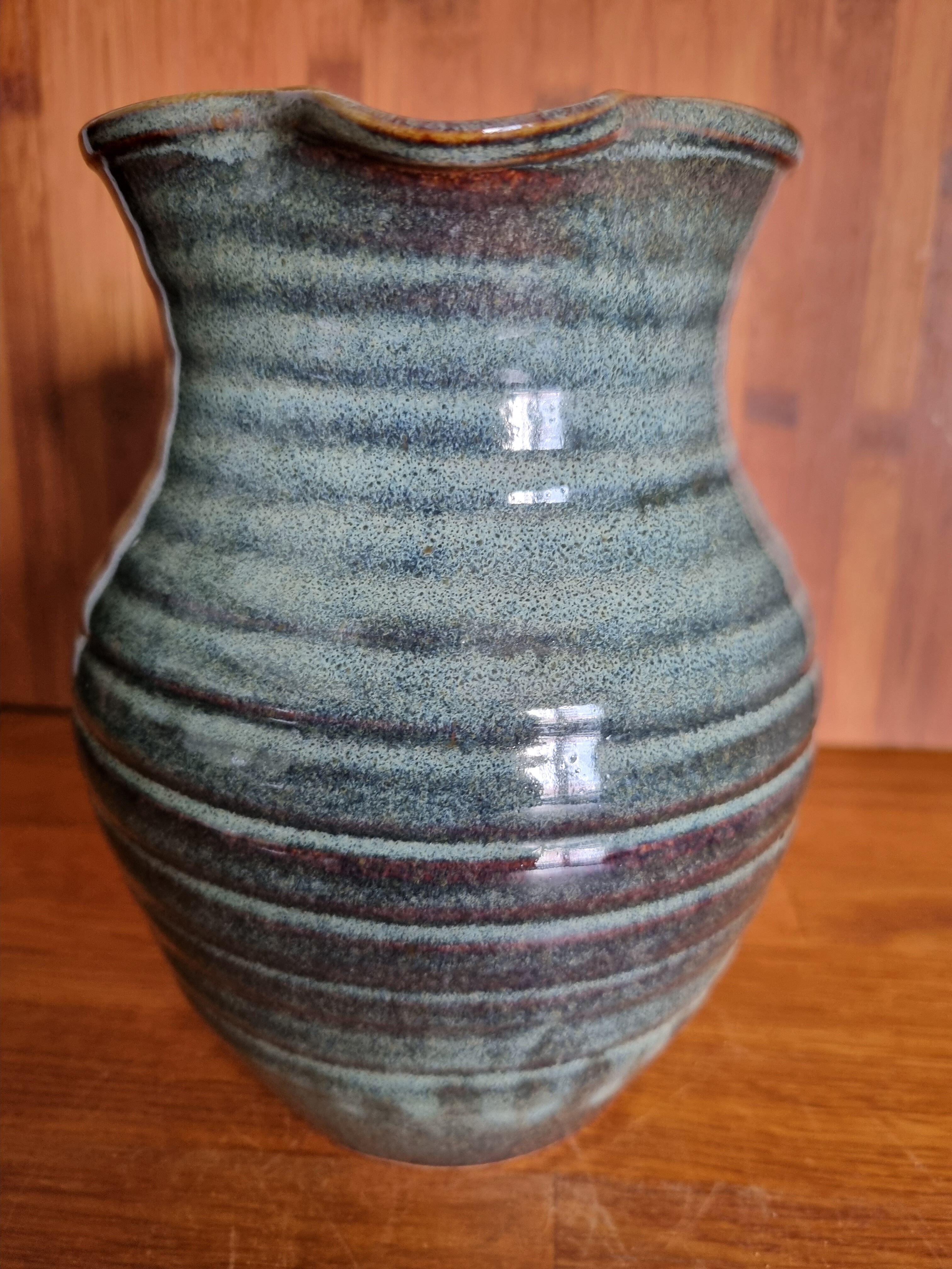 Glazed ceramic pitcher 1.5 L
