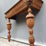 Neo-Gothic lion-headed applique console