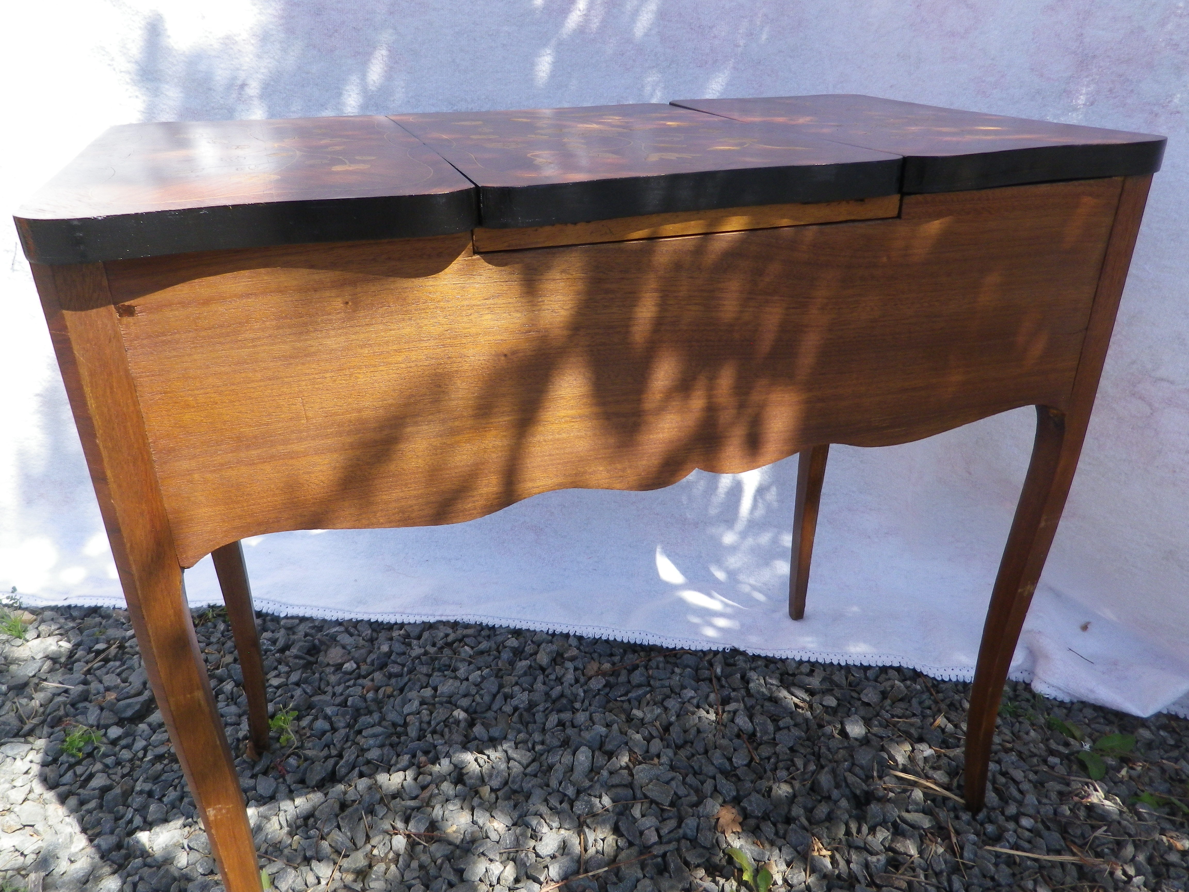 inlaid dressing table louis VI style