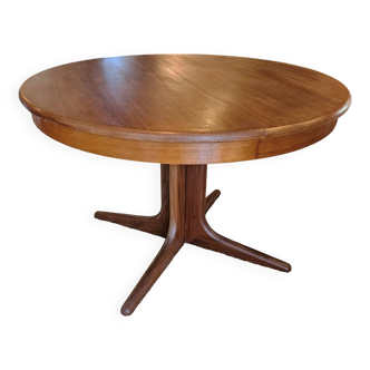 Baumann Scandinavian table for 4/6 people