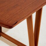 Restored teak coffee table (MK10666)
