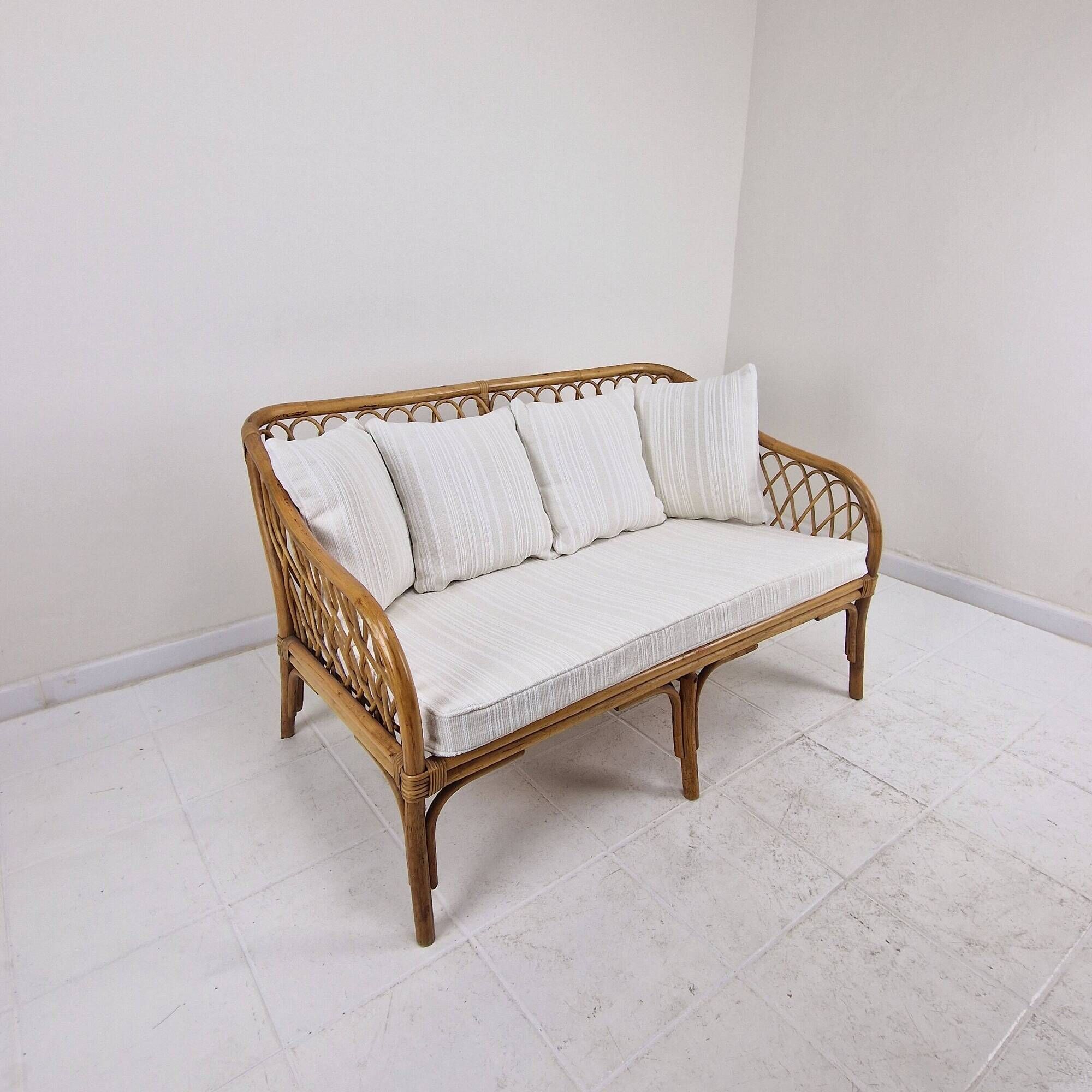 Mid-Century Italian Rattan & Bamboo Settee, ca. 1970