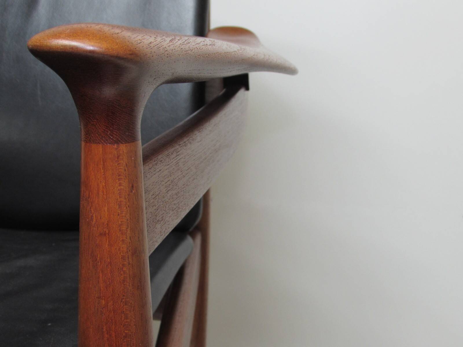 Finn Juhl model 192 in Teak, leather for France & Daverkosen
