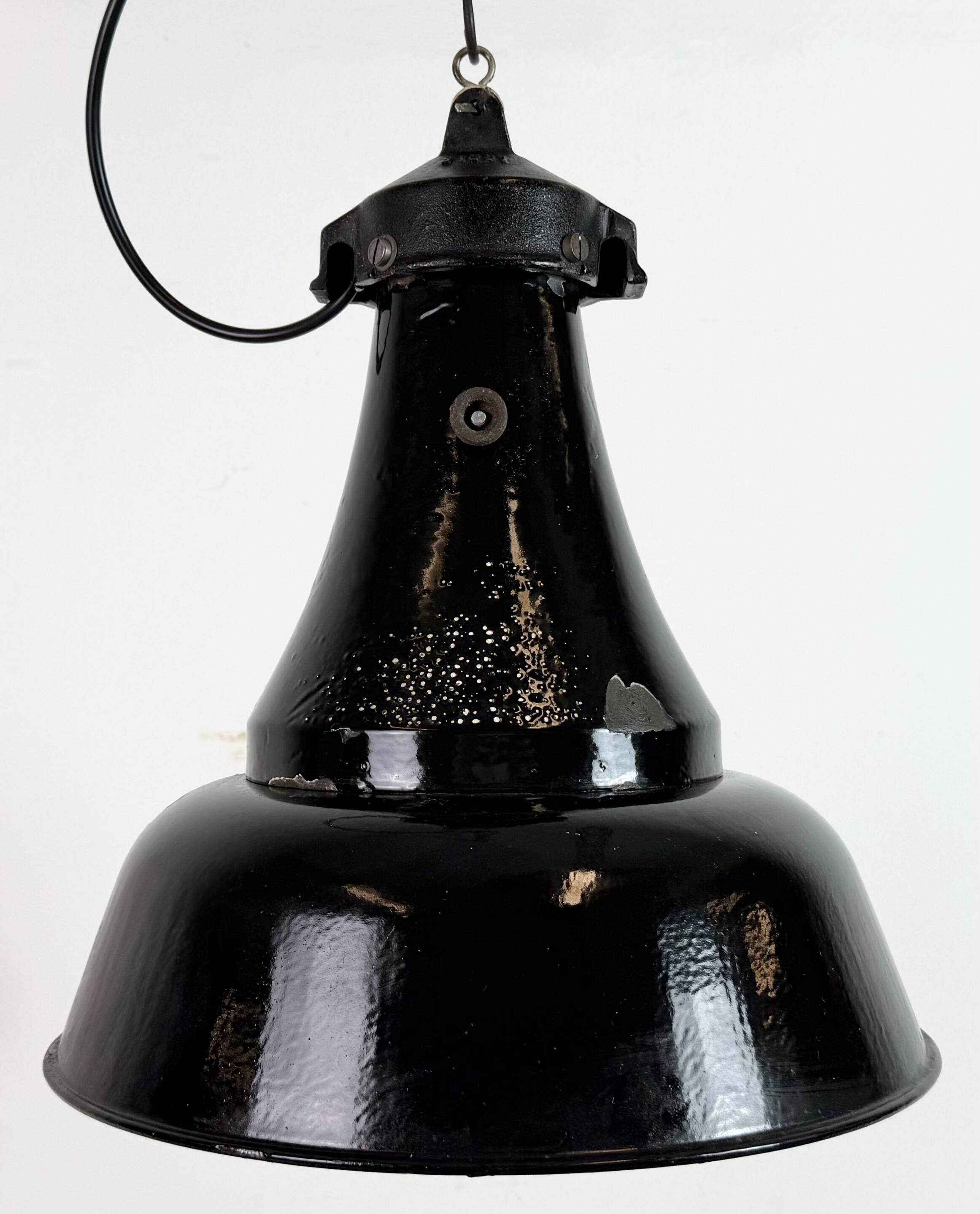 Industrial Black Enamel Bauhaus Pendant Lamp, 1930s