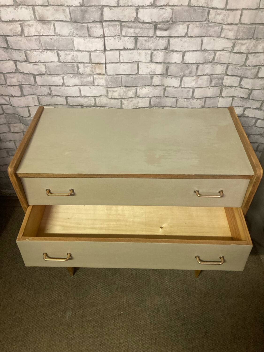 Commode vintage