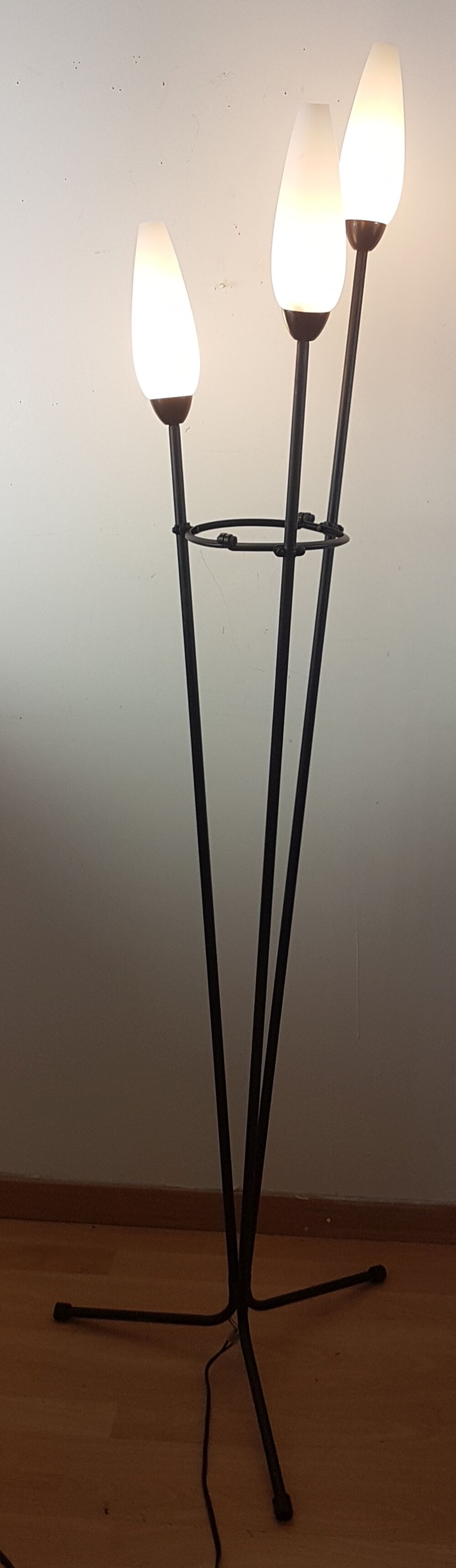 Tripod lamp 50s-60s