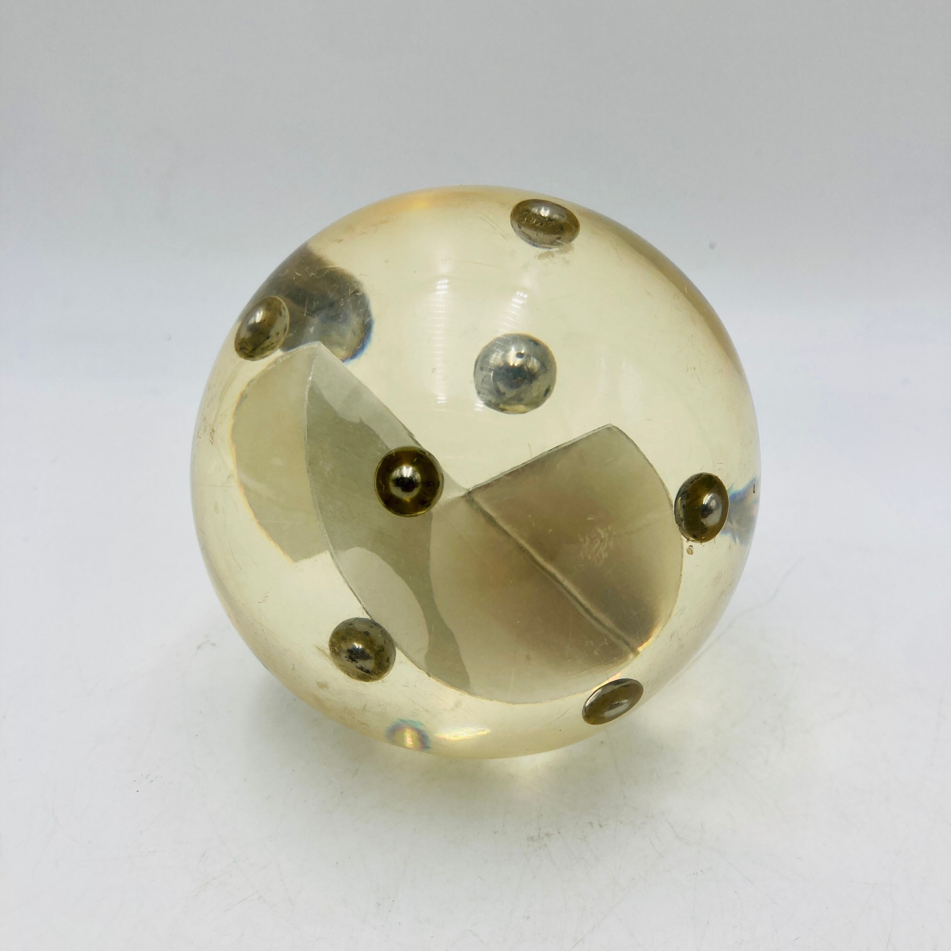Paper press ball shape, resin with inclusions, 70s