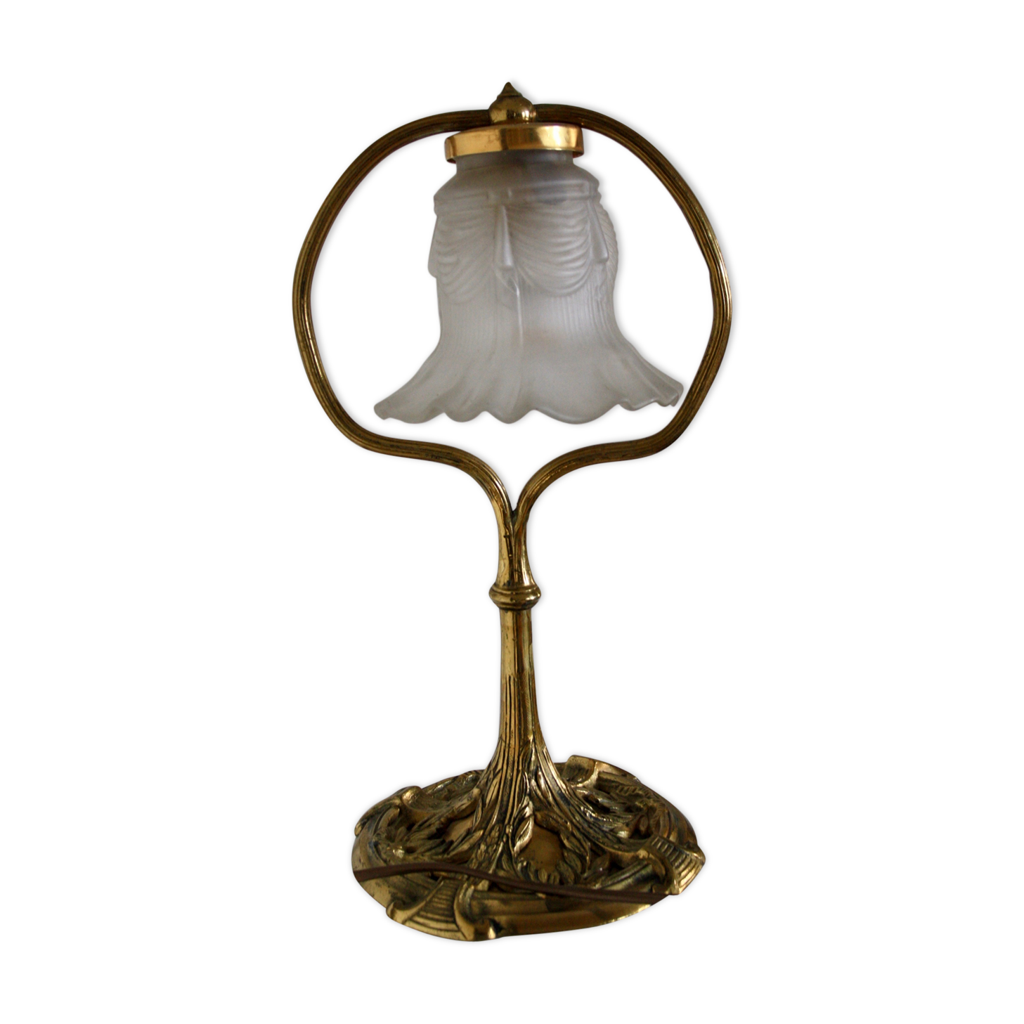 Lampe ancienne bronze abat-jour tulip en verre moulé