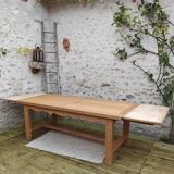 Table de ferme en chêne estampillée R Trotel