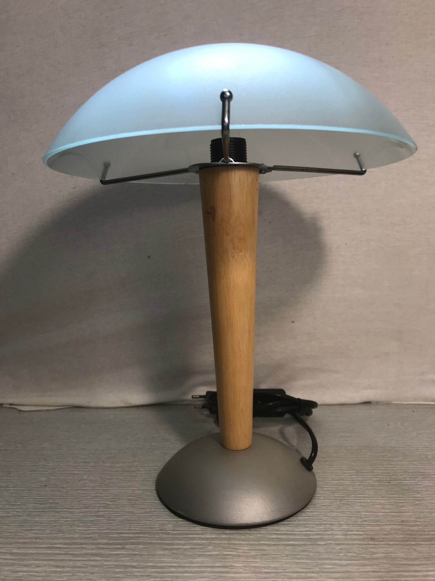 Metal and wood lamp