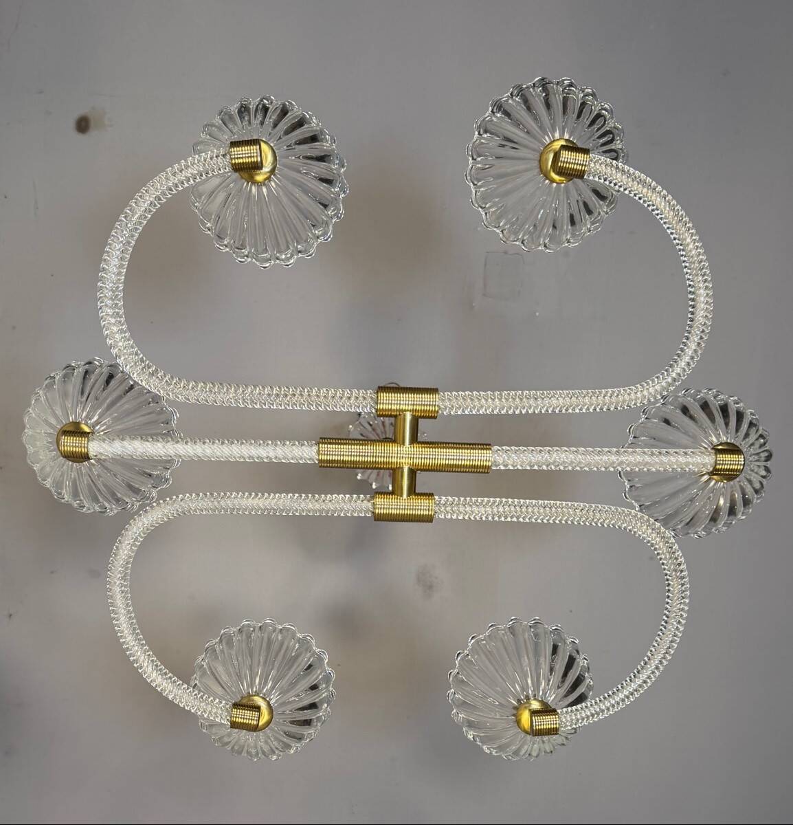 Venetian glass chandelier from Murano and brass, circa 1940.