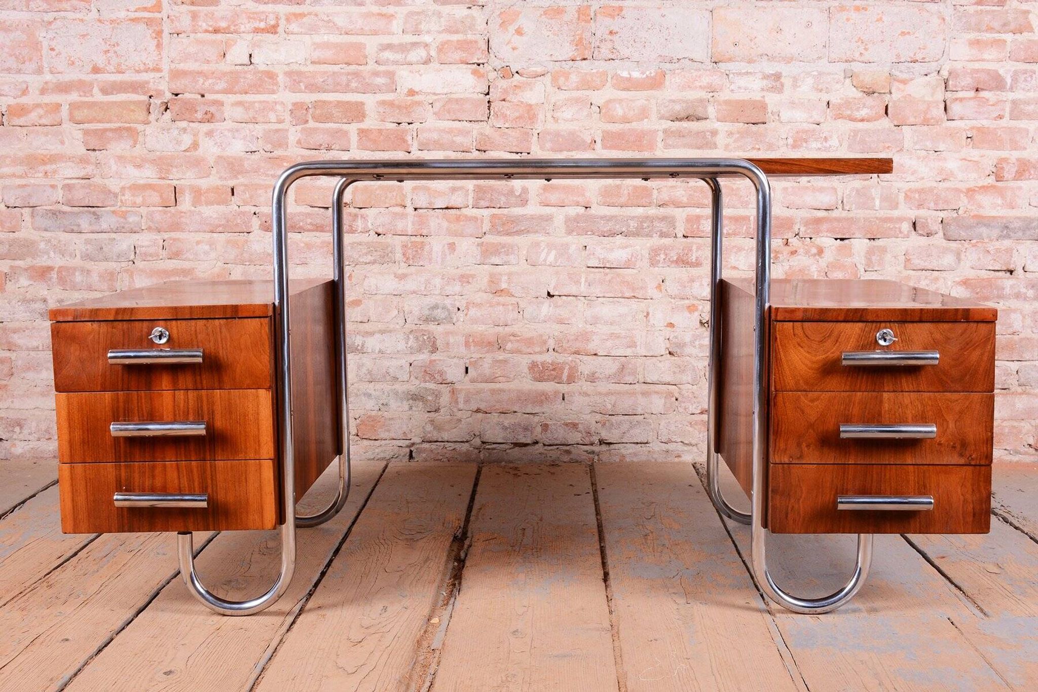 Czech Bauhaus Writing Desk in Walnut attributed to A. Lurcat for Kovona, 1920s