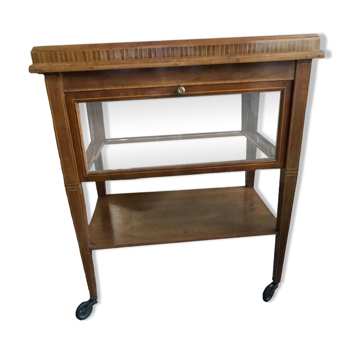 Serving Light mahogany English tea table. Beveled windows. circa 1900. Removable glass top.